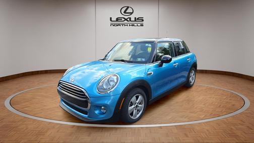 2016 MINI Hardtop Cooper