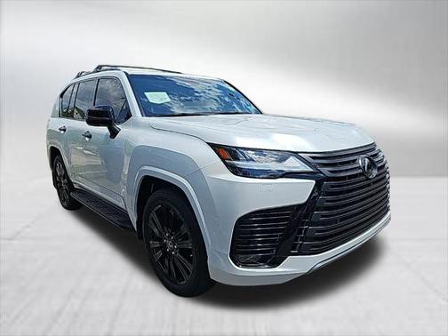 White Pearl 2023 Lexus LX 600 Luxury