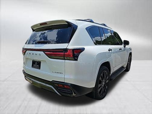 White Pearl 2023 Lexus LX 600 Luxury