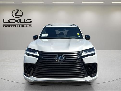 White Pearl 2023 Lexus LX 600 Luxury