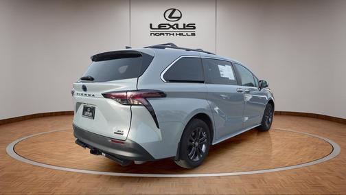 2024 Toyota Sienna Woodland Edition