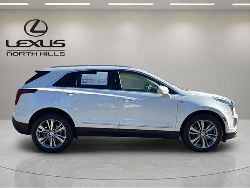 Crystal White 2023 Cadillac XT5 Premium Luxury