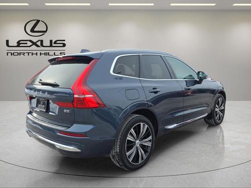 2022 Volvo XC60 B5 Inscription