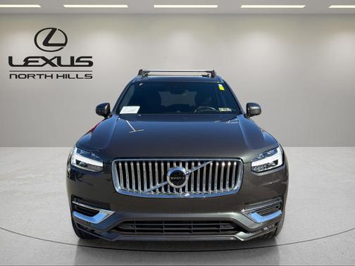 2022 Volvo XC90 T6 Inscription