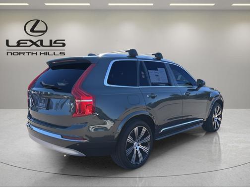 2022 Volvo XC90 T6 Inscription