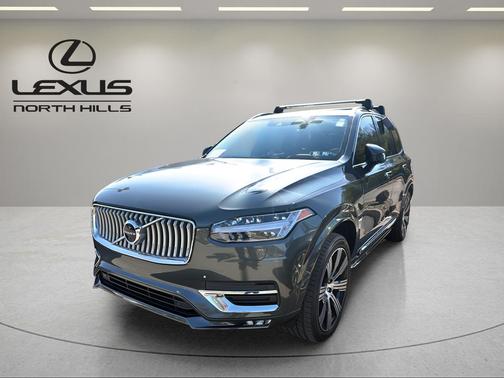 2022 Volvo XC90 T6 Inscription