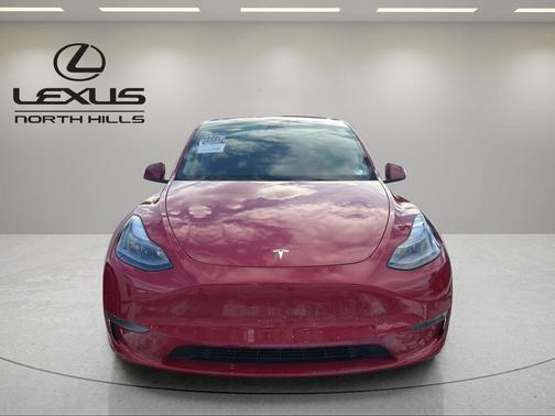 2023 Tesla Model Y Long Range Dual Motor All-Wheel Drive