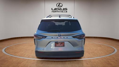 2025 Toyota Sienna XLE 7 Passenger