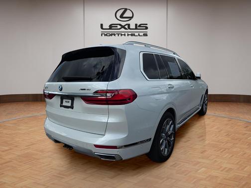 2020 BMW X7 xDrive40i