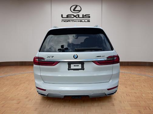 2020 BMW X7 xDrive40i