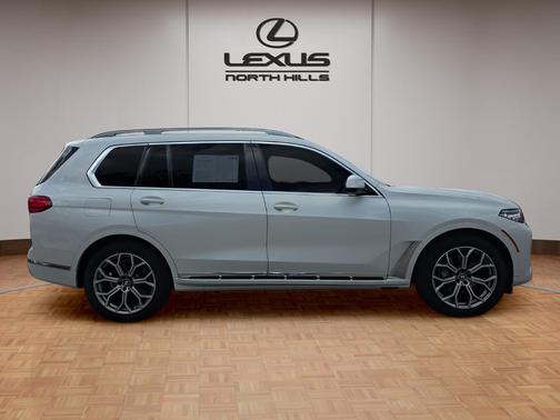 2020 BMW X7 xDrive40i