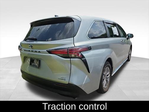 2021 Toyota Sienna XLE 7 Passenger
