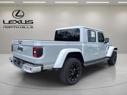 Silver Zynith Clearcoat 2022 Jeep Gladiator High Altitude 4x4