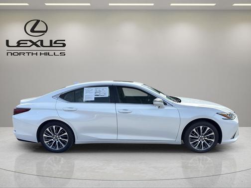 White Pearl 2019 Lexus ES 350 Base