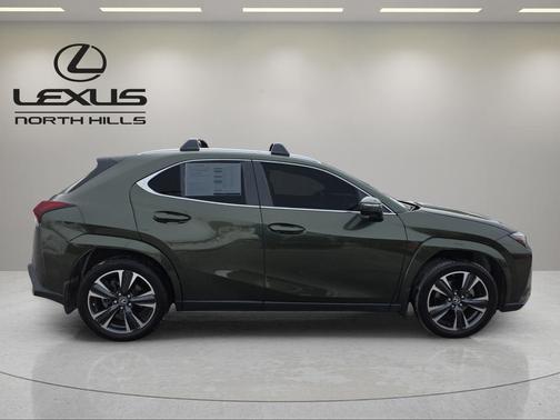 2023 Lexus UX 250h Base