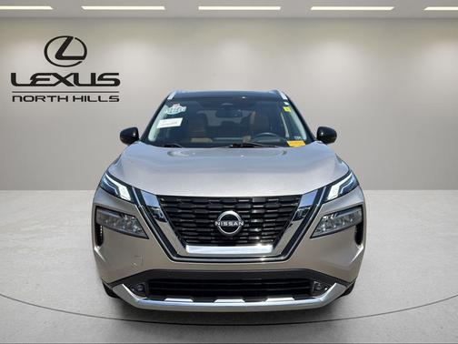 Champagne Silver Metallic 2022 Nissan Rogue Platinum