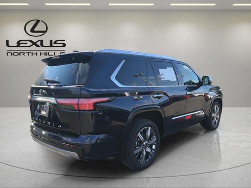 2023 Toyota Sequoia Capstone