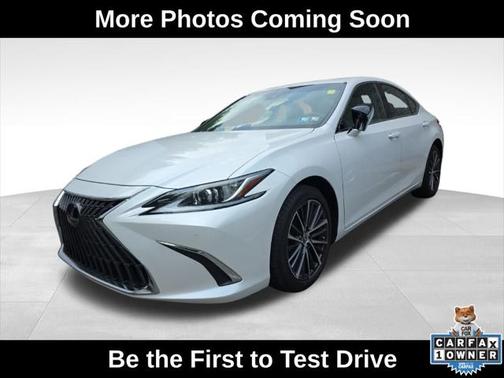 2023 Lexus ES 250 Base