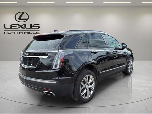 Black Metallic 2020 Cadillac XT5 Sport
