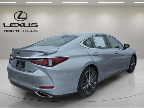2023 Lexus ES 350 Base
