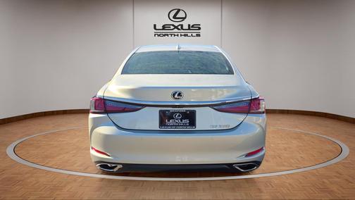 2022 Lexus ES 350 Ultra Luxury