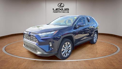 2024 Toyota RAV4 XLE Premium