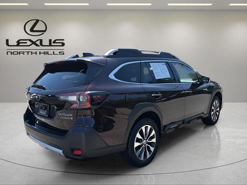 2023 Subaru Outback Touring XT