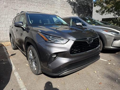 2022 Toyota Highlander Platinum