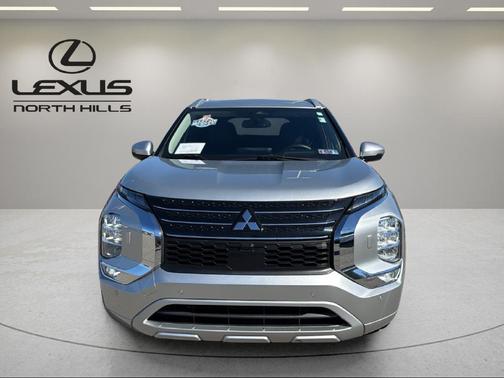 Silver 2022 Mitsubishi Outlander SEL S-AWC