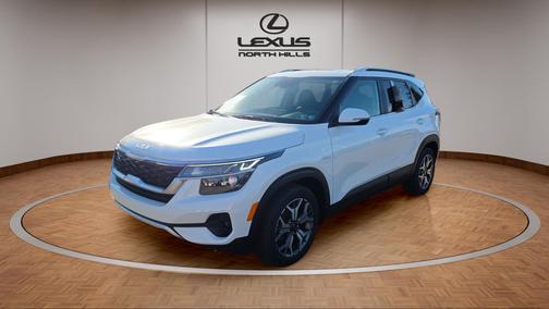 2023 Kia Seltos EX