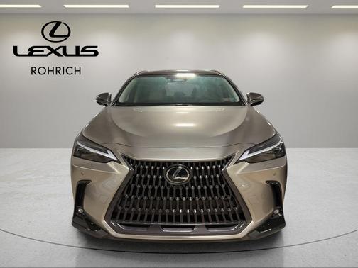2026 Lexus NX 450h+ Luxury