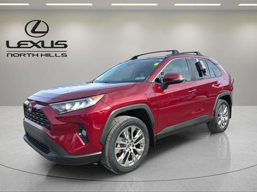 2020 Toyota RAV4 XLE Premium
