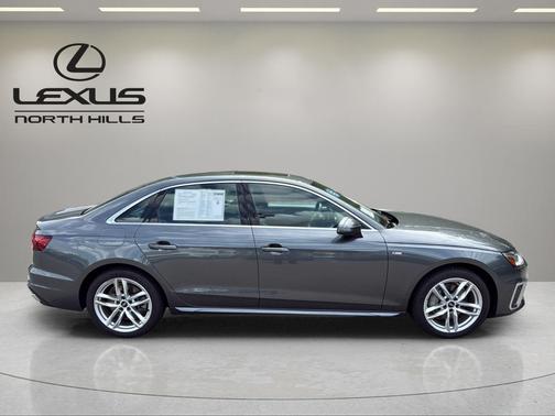 Daytona Gray Pearl 2021 Audi A4 45 S line Premium