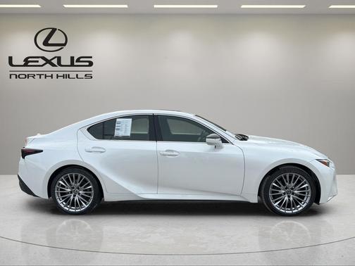 2022 Lexus IS 300 Base