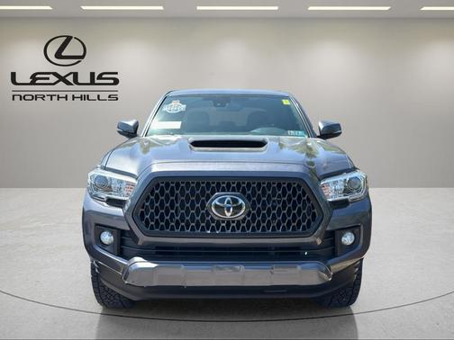 Magnetic Gray Metallic 2018 Toyota Tacoma TRD Sport