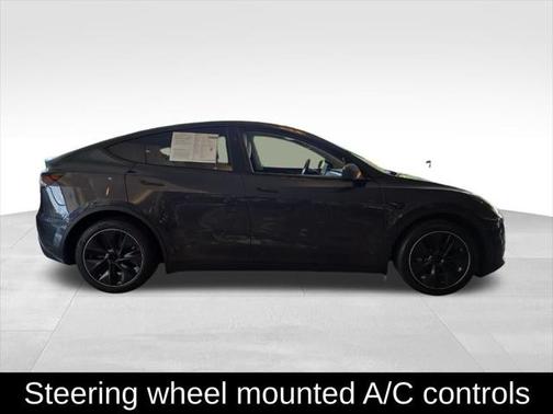 2024 Tesla Model Y Long Range Dual Motor All-Wheel Drive