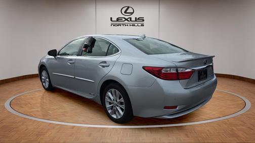 2014 Lexus ES 300h Base