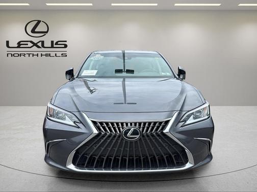 2022 Lexus ES 350 Base