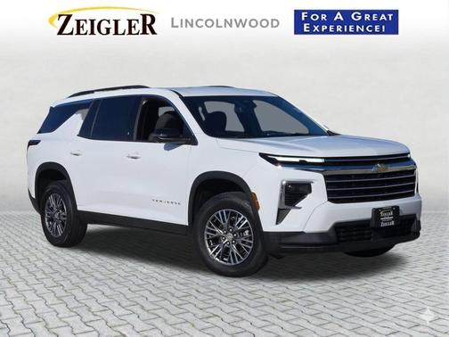 Summit White 2024 Chevrolet Traverse LT