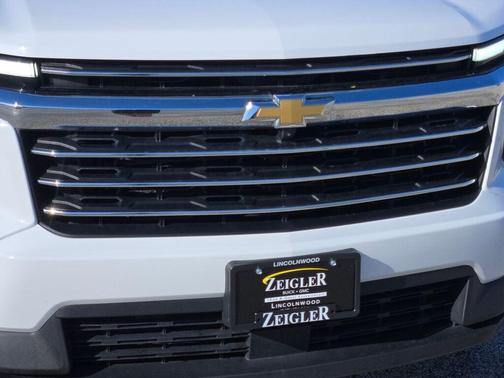 Summit White 2024 Chevrolet Traverse LT