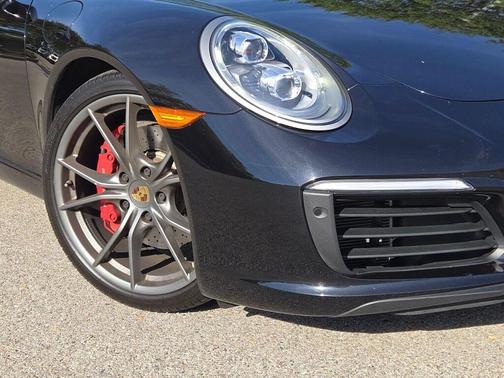 2019 Porsche 911 Carrera S