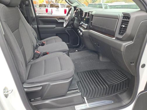 Summit White 2026 GMC Sierra 1500 SLE