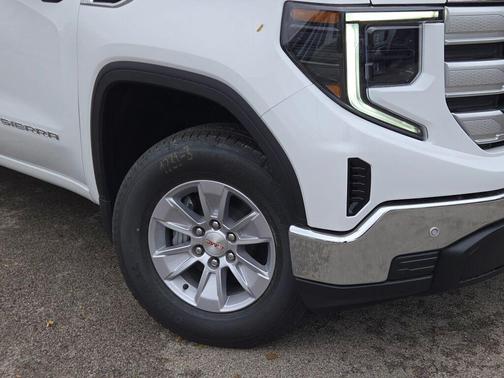 Summit White 2026 GMC Sierra 1500 SLE