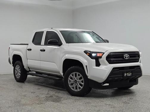 2025 Toyota Tacoma SR