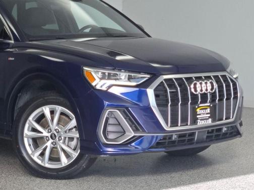 2023 Audi Q3 Premium 45 TFSI S line quattro Tiptronic