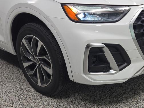 2022 Audi Q5 45 S line Premium