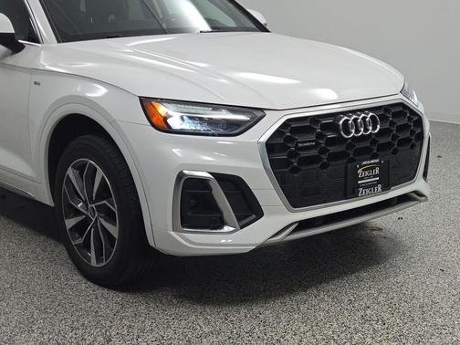 2022 Audi Q5 45 S line Premium