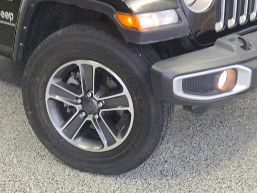 2023 Jeep Wrangler 4-Door Sahara 4x4