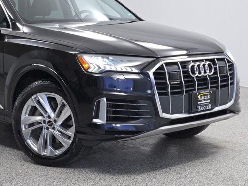 2024 Audi Q7 55 Premium Plus