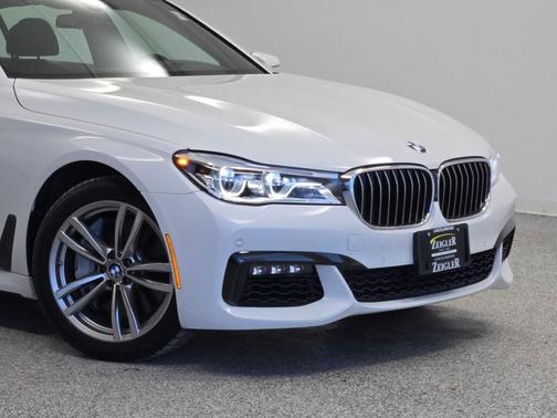 2016 BMW 750 i xDrive